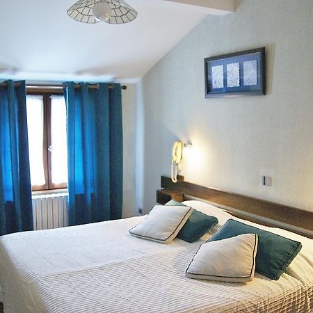 Logis Hotel De La Paix - Турню Екстер'єр фото