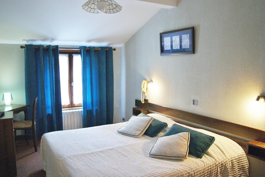 Logis Hotel De La Paix - Турню Екстер'єр фото